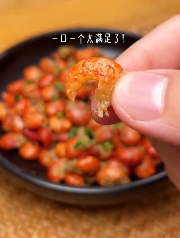 没有一只小龙虾能飞出广东,这样做的蒜蓉小龙虾,蒜香浓郁