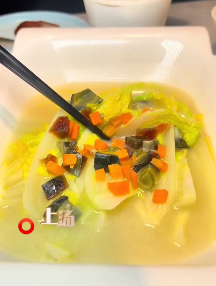 99万象城吃大咀港式茶餐厅!优质的品质 亲民的价格!