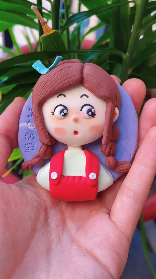 可爱小女孩粘土人物