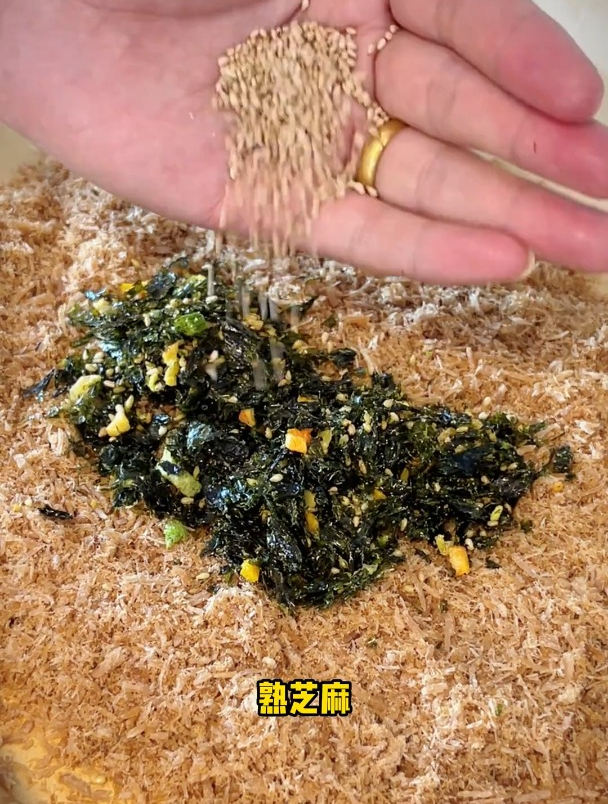 宝宝辅食:自己做的肉松,孩子怎么吃都放心!