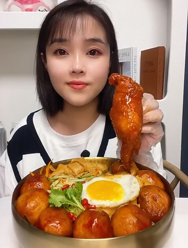 红烧鱼丸 鸡翅包饭 麻酱面皮