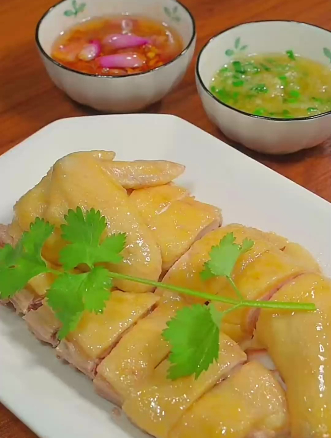 白切鸡好吃,酱料很关键