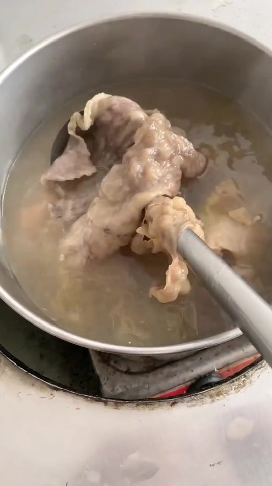 晋江牛肉汤的正宗做法,学习牛肉汤技术来魅力小吃培训