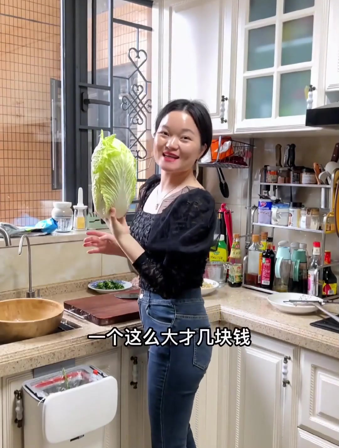 今晚的子姜鸭肉煲和排骨海参鲍鱼汤你还满意吗?