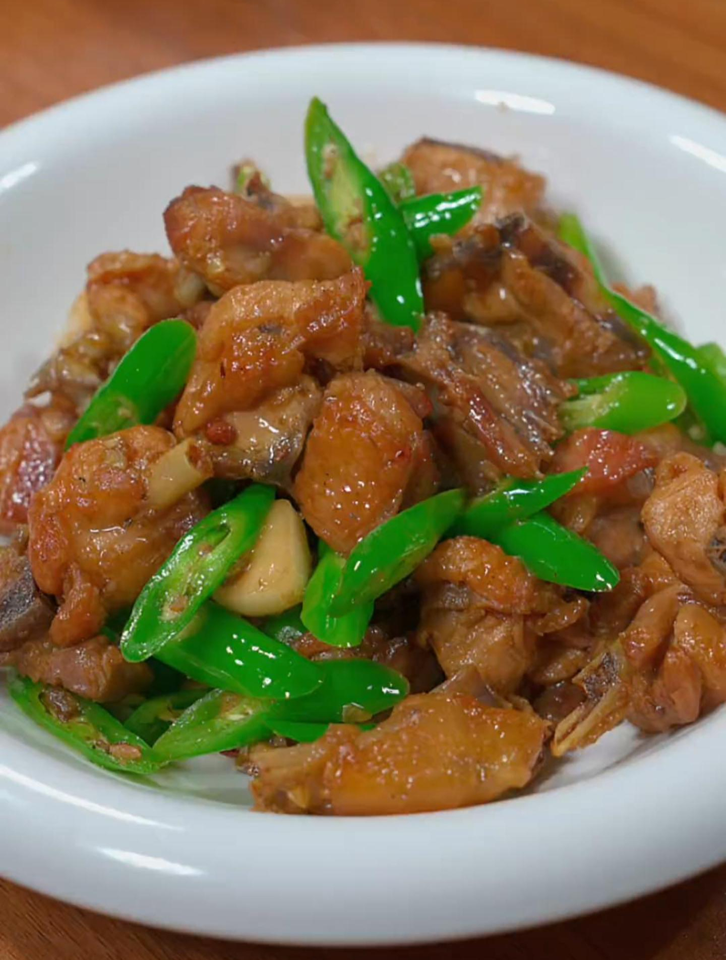 以后要是想吃花椒鸡了,你就像我这样做,麻香四溢,真的太好吃了