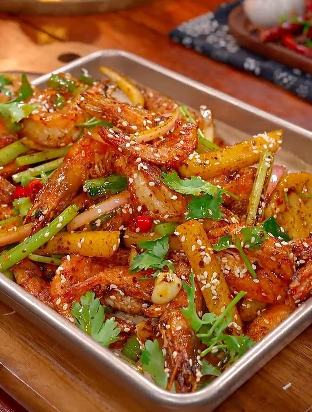 干锅香辣虾做法简单,麻辣鲜香