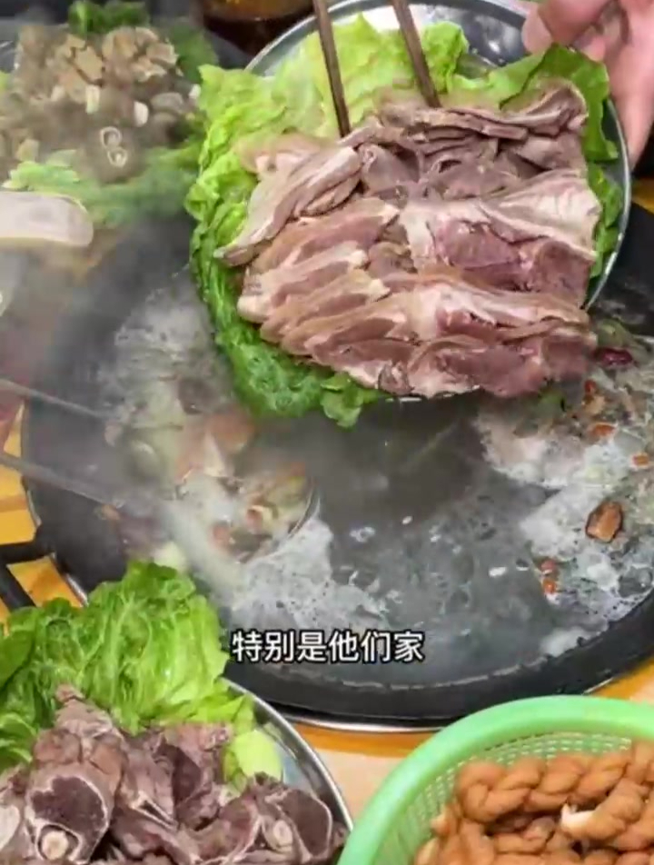 洞氮胡记羊肉火锅,终于也开来厦门了