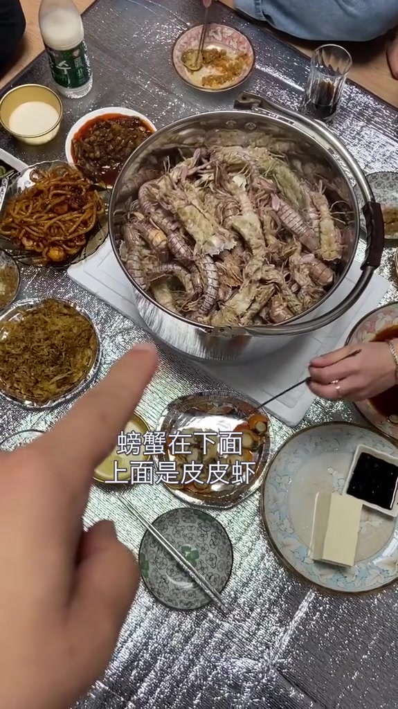 仁川码头螃蟹老肥胖了