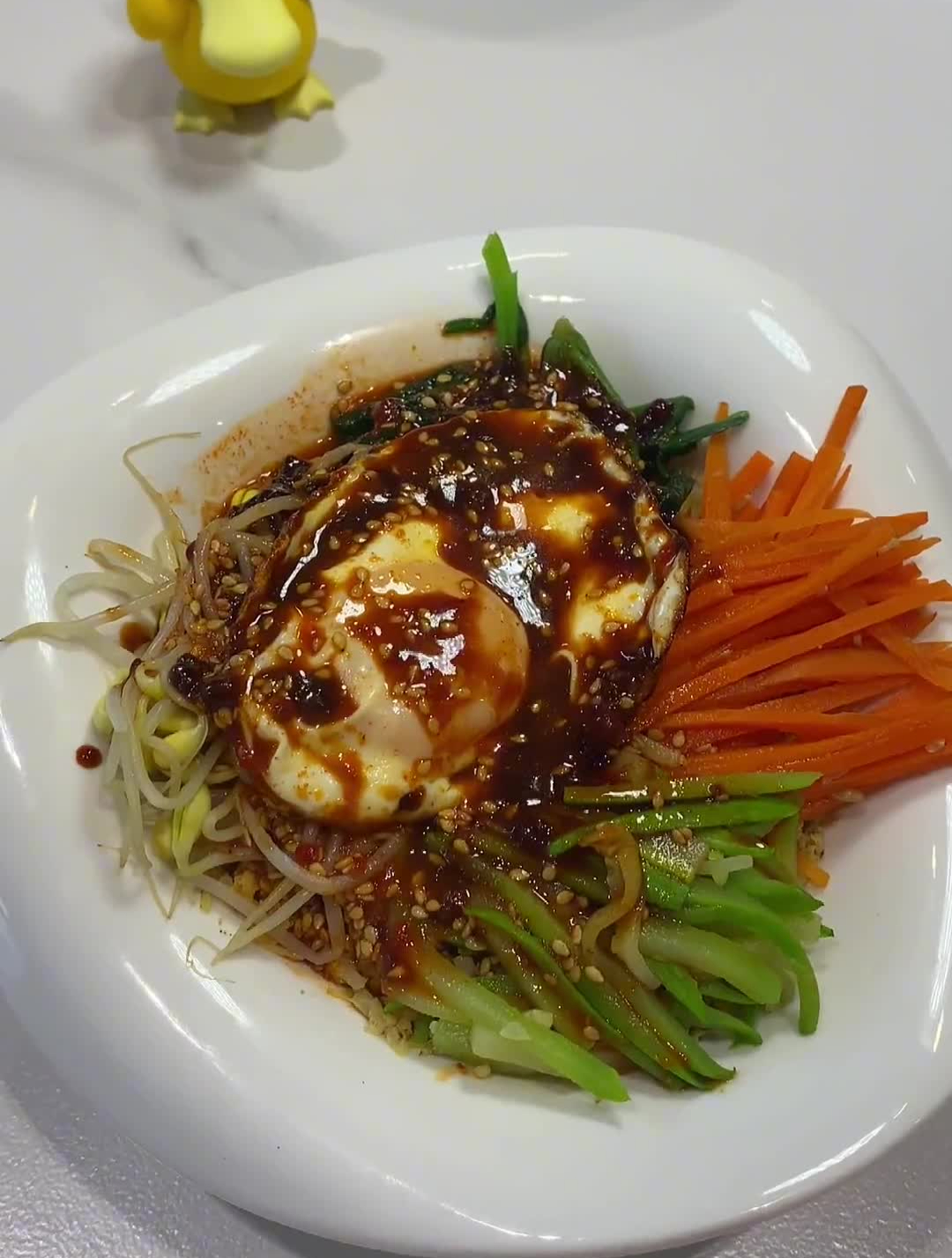 没有一粒米的石锅拌饭,味道很正宗,关键它好吃还没负担!