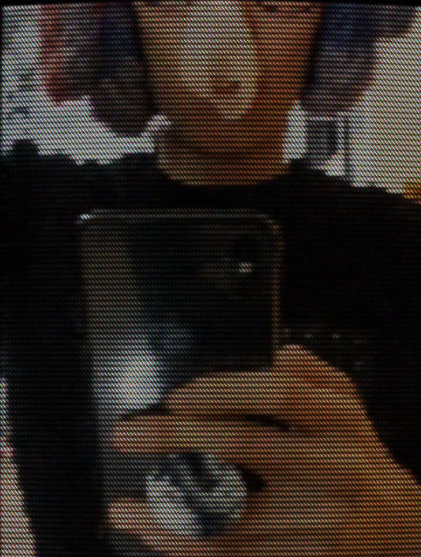 怎么拿手机拍出“蒸汽波”风格呢