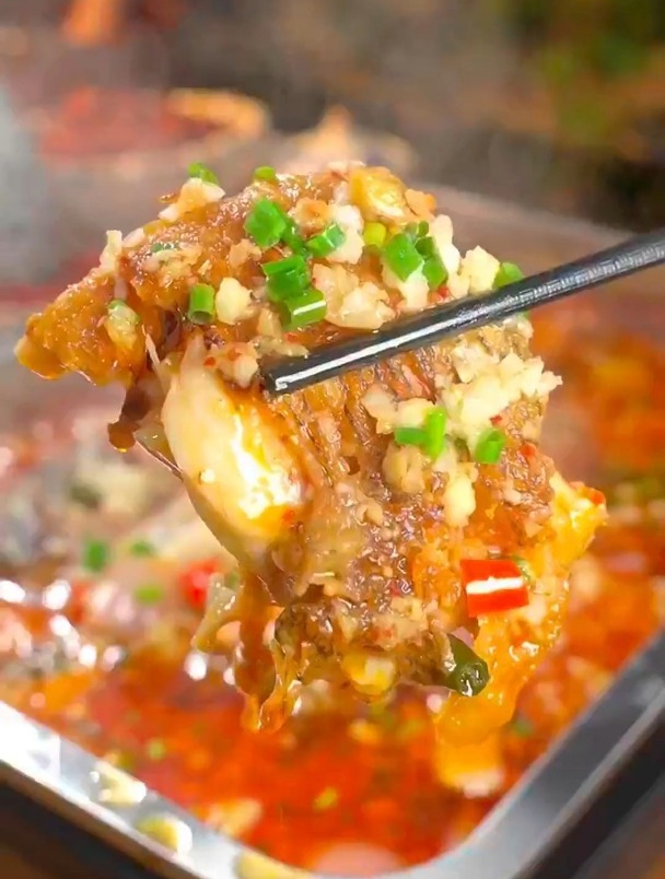 下次你要是想吃烤鱼了,别再去外面吃了,试试这道蒜香烤鱼