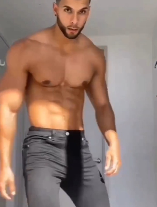 帅气的小伙子,肌肉饱满 肌肉男