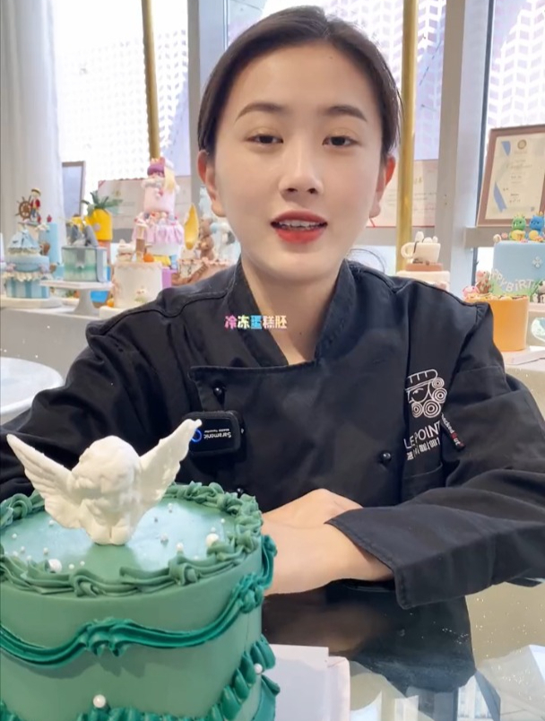 冷冻蛋糕胚好处多多,让蛋糕店生意更加稳定