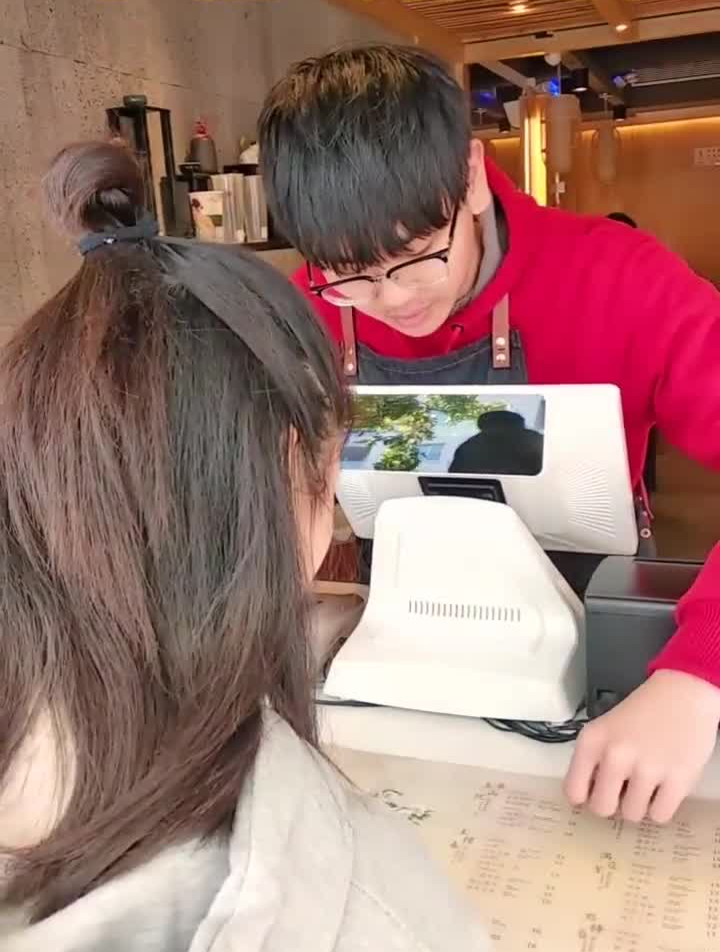 活得好看每天都恨不得喝三杯奶茶,真的很古风美食