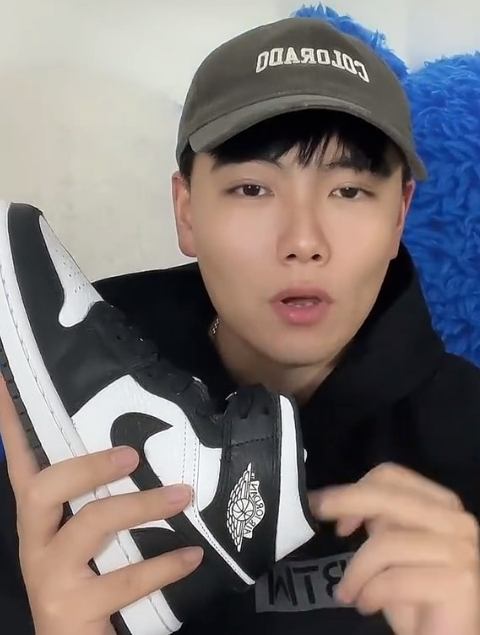 AJ1mid潮流复古篮球鞋讲解测评,无论是颜值还是性价比是真的优秀