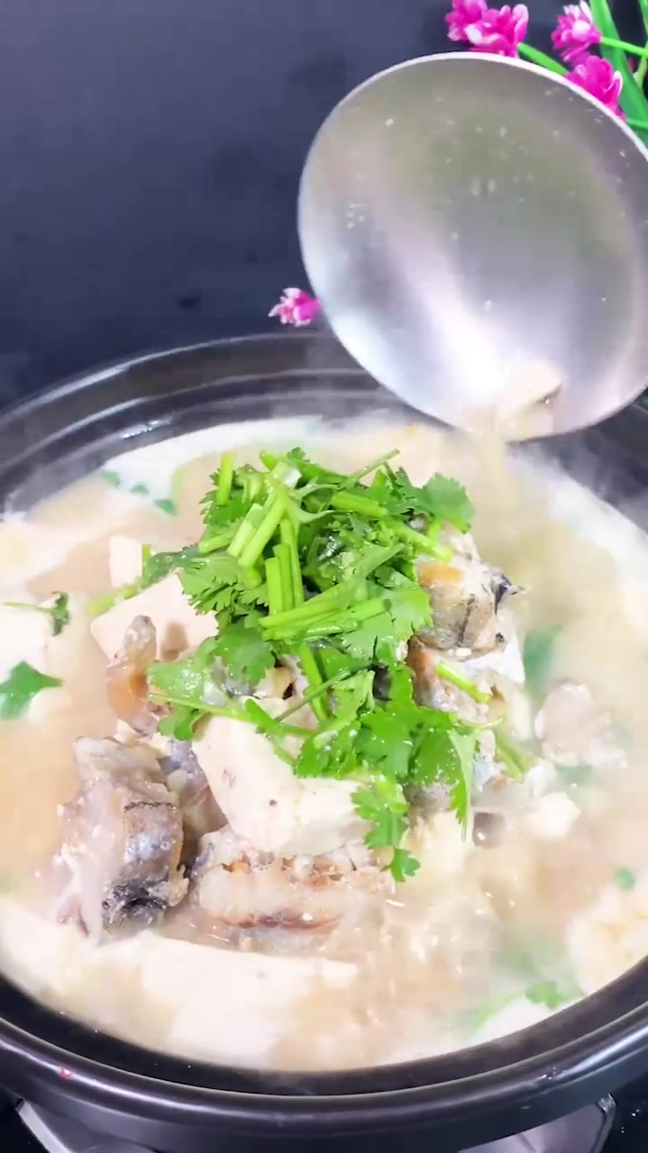 鳕鱼炖豆腐,营养还健康