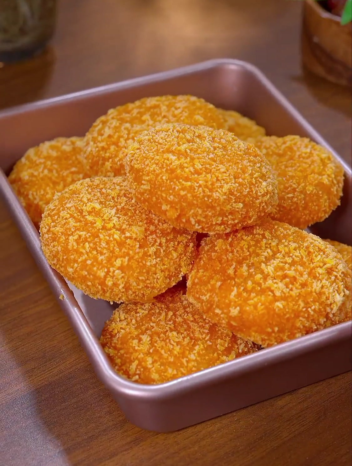 这个炸南瓜饼,外酥里糯,香甜可口