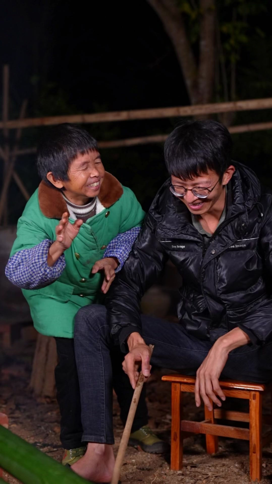 紫色胖嘟的茄子鲜嫩肉厚,与牛肉丁辣椒做成茄子牛肉酱