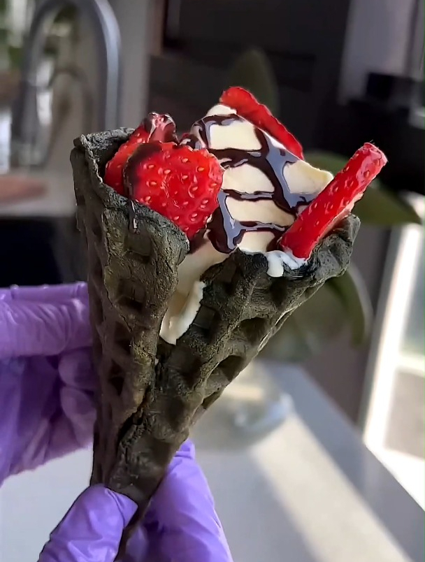 美食制作:艾草年糕华夫饼冰激凌