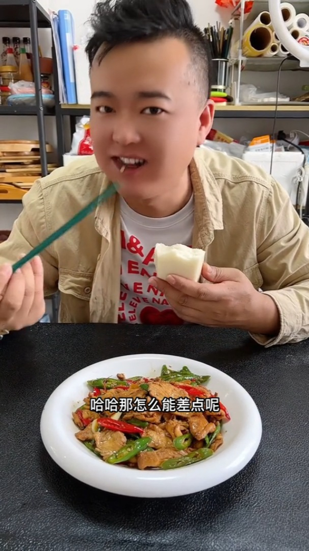 鸡肉在家怎么炒才能软嫩不柴,鲜辣入味呢,好好看好好学!