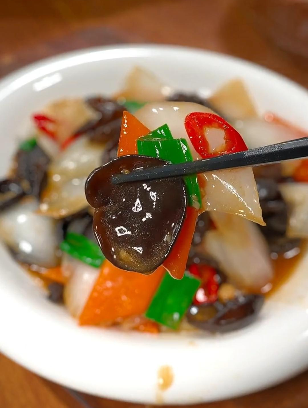 秋木耳炒白菜的家常做法