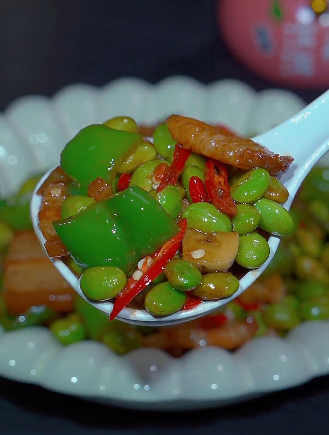 辣椒炒毛豆好吃又下饭