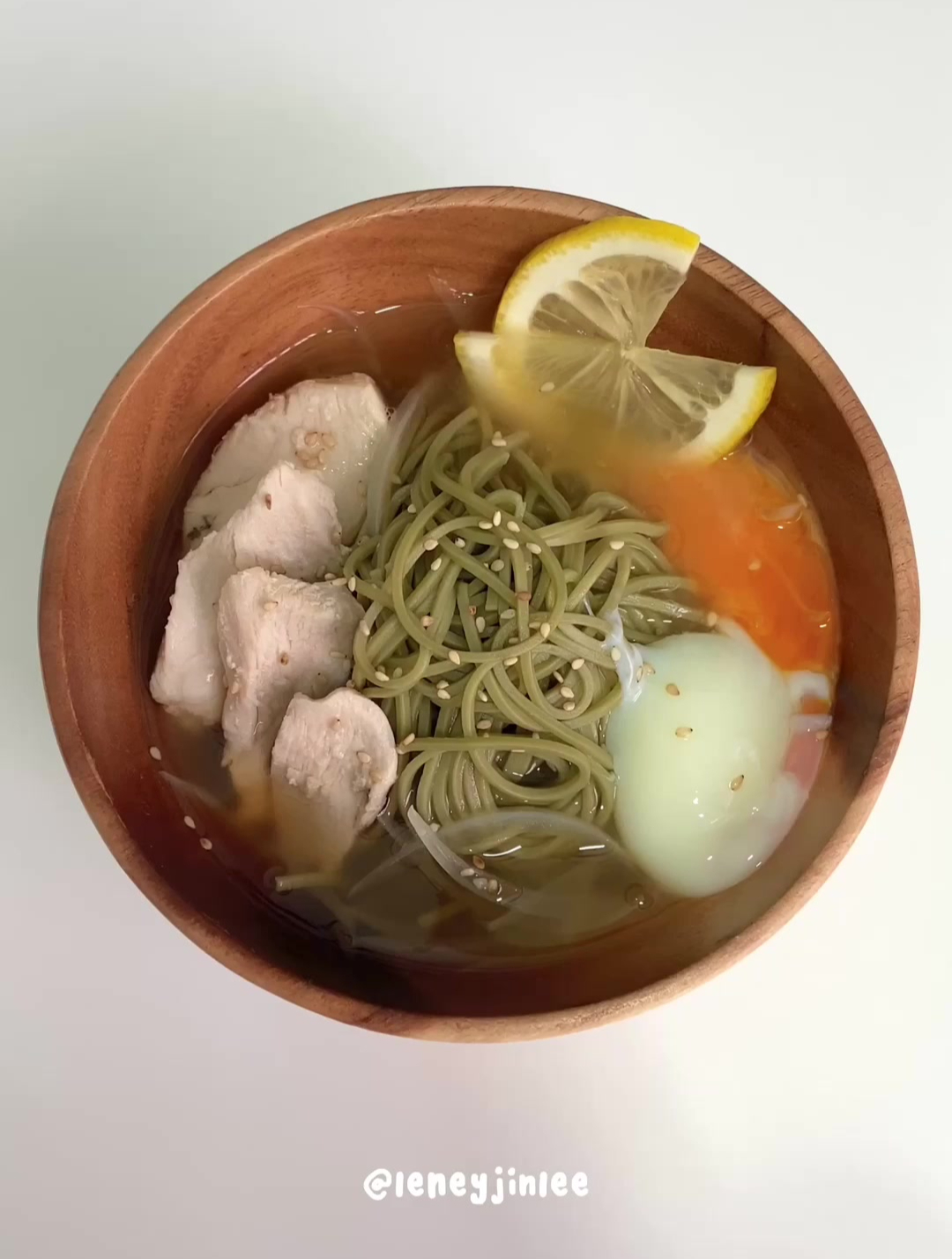 日式减脂清汤面低卡清爽汤底这样做