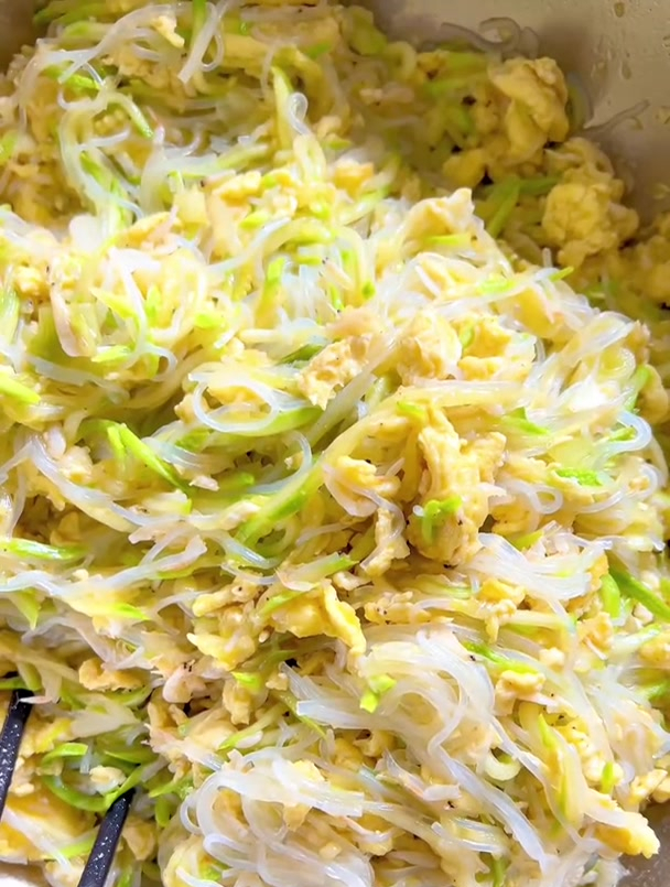 夸一个得罪一个给公婆送饭