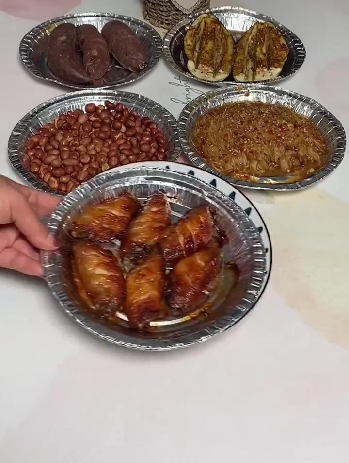 一定要入手这个空气炸锅锡纸盘烤鸡翅烤五花肉太方便了