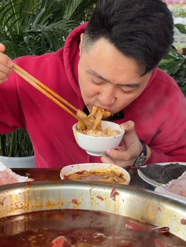 28一份的纯鲜鹅肠 真的是脆嫩化渣 一口气吃5份 太爽了