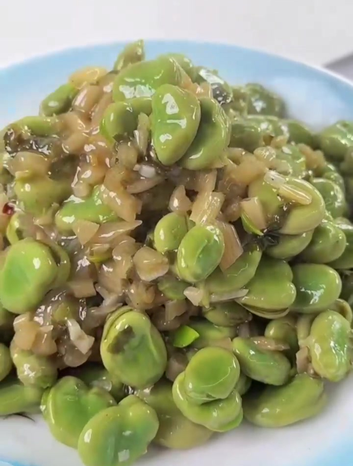 春季时令菜咸菜烧蚕豆