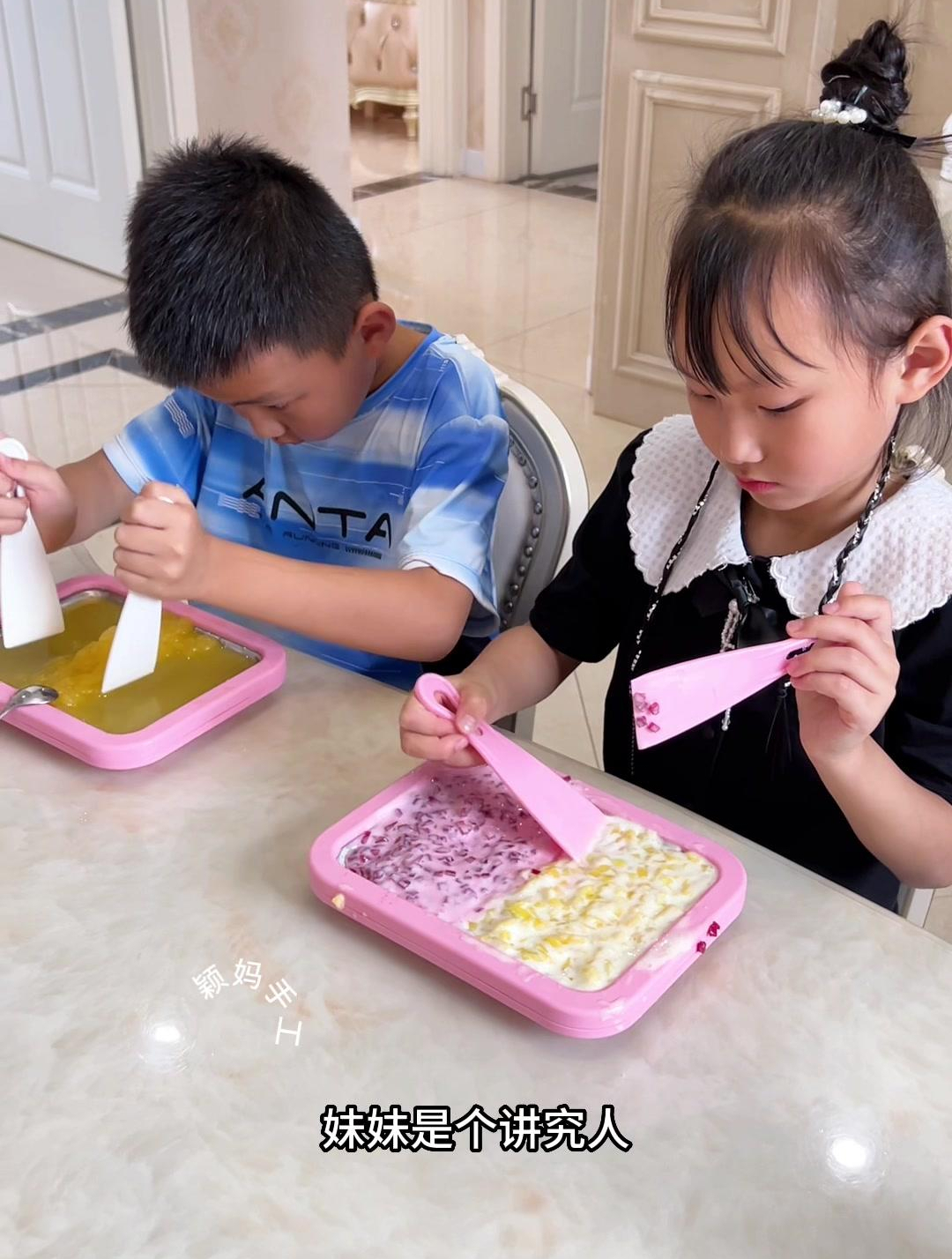 这个夏天必须给小朋友安排上这个快乐炒冰机