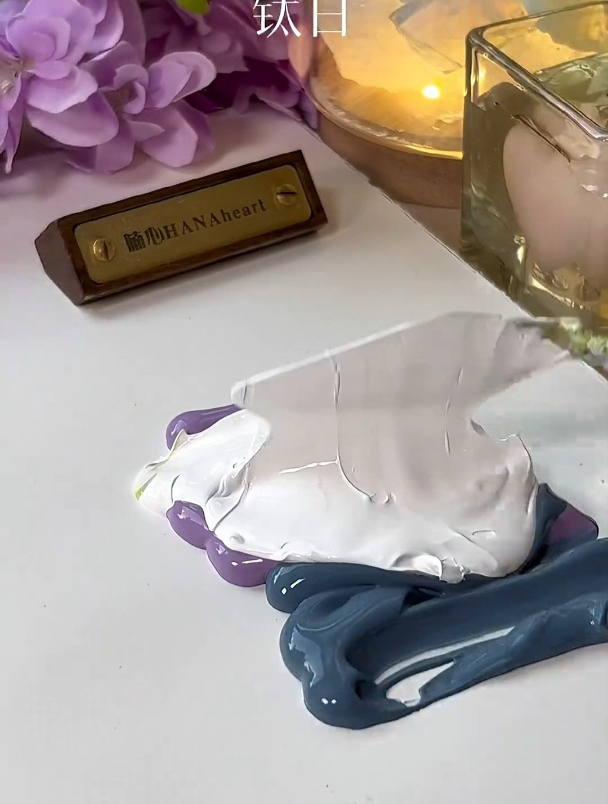 给你画一只蝴蝶吧,每只蝴蝶都是坠落的星光,想把浪漫给喜欢的你