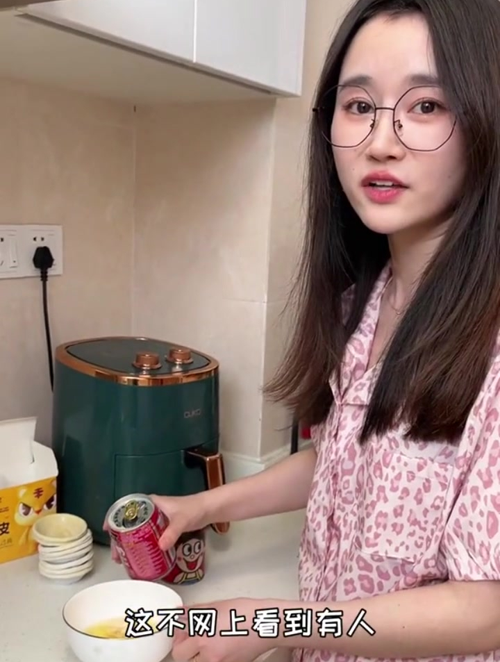 家里有鸡蛋和牛奶就可以做蛋挞,简单又好吃