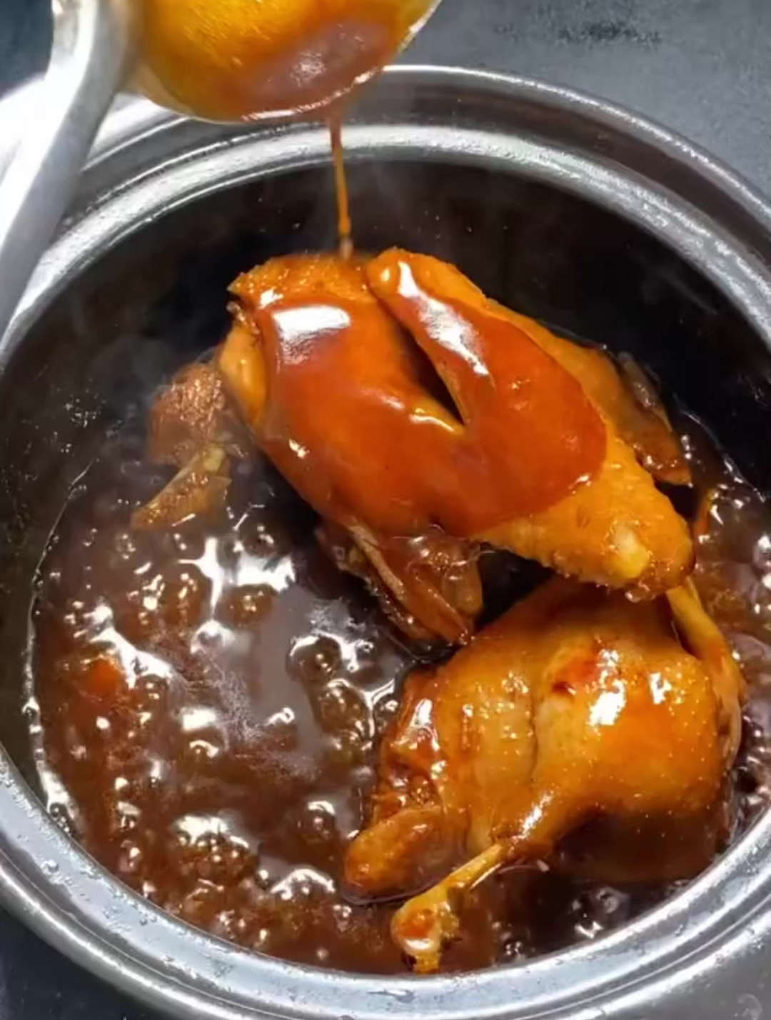 美味酱烧鸭,此做法还适合鸡,猪肉,猪脚等,你要试试