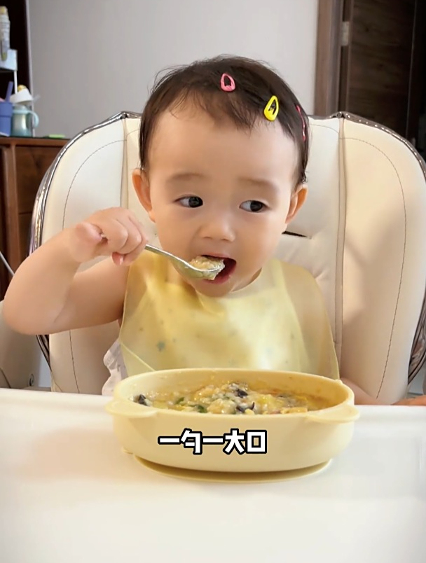 有汤有面有菜,还有海鲜的花蛤疙瘩汤,做给孩子吃太合适了