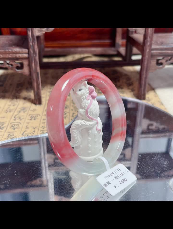 一袭红妆尽风华鸡血玉手镯鸡血玉手镯