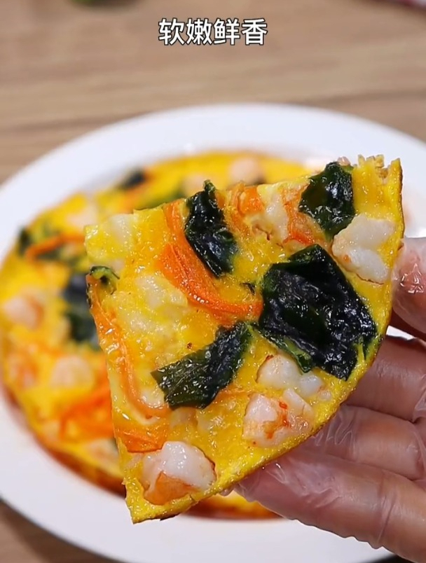 早餐给孩子做裙带菜鸡蛋虾饼,适合长身体的宝宝,鲜香软嫩又补锌