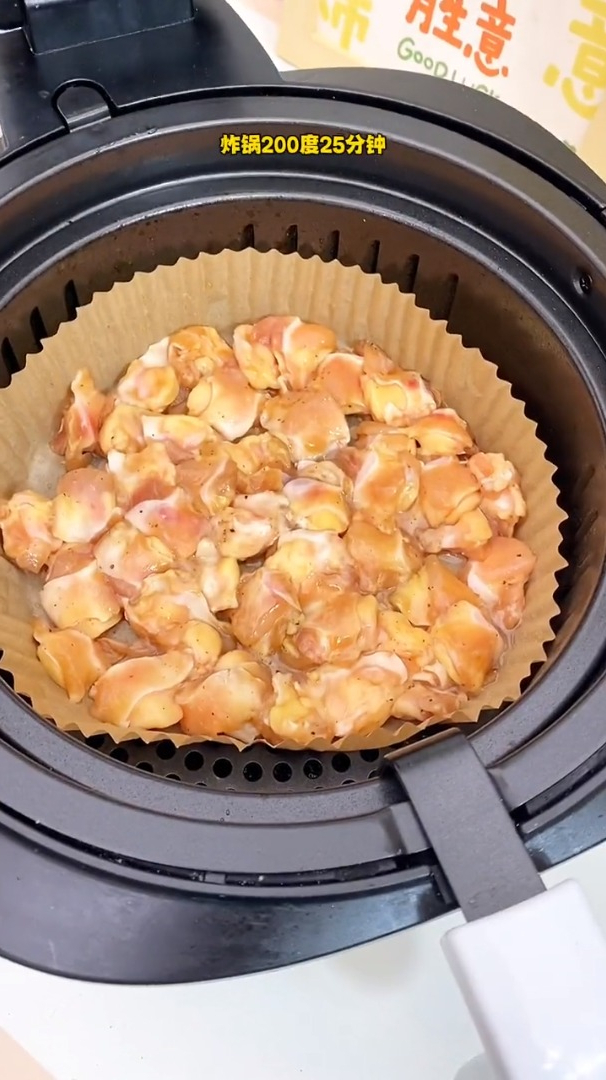 每次去烧烤店必点的烤鸡脆骨,自己在家做好吃又实惠!