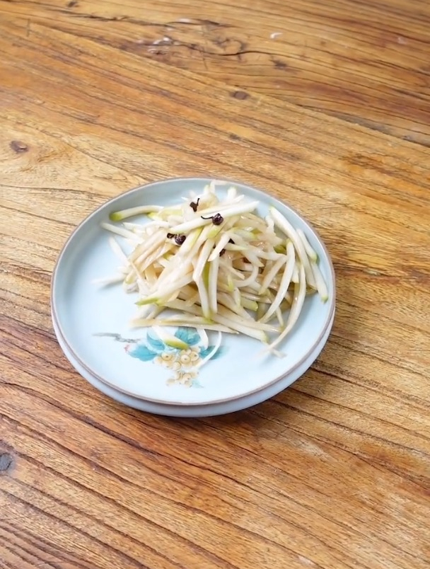 炝焖芥菜丝,芥菜嘎达,焖辣菜,家常凉拌菜