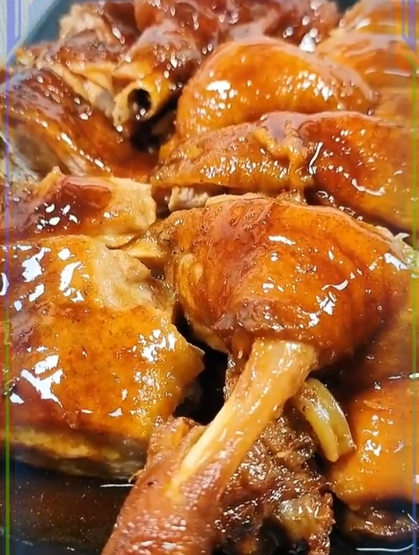 简单好吃的客家名菜三杯鸭中秋节快到了做给家人尝尝吧