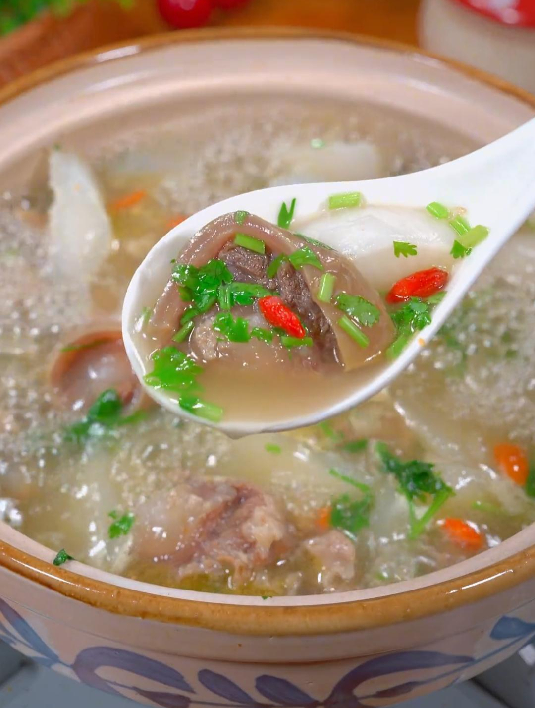 牛尾汤,汤鲜味美肉质鲜嫩
