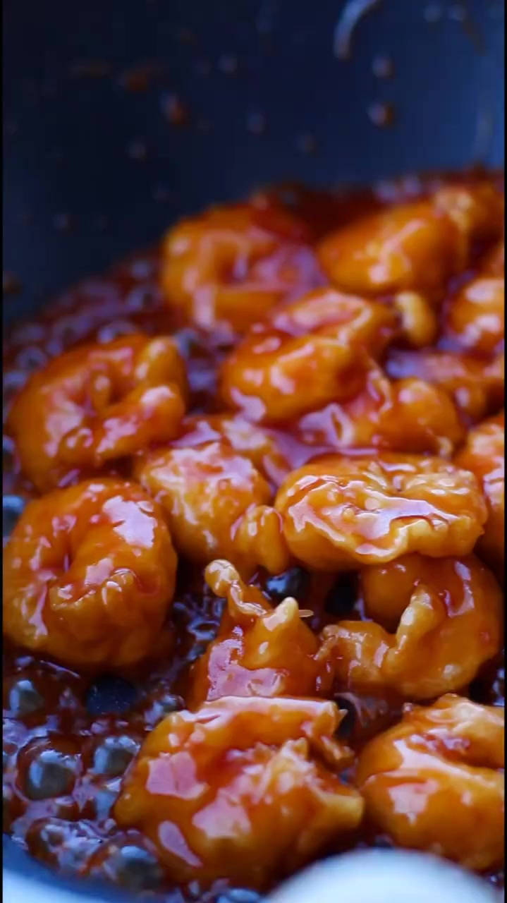 酸甜可口,营养美味,做法又简单糖醋虾仁