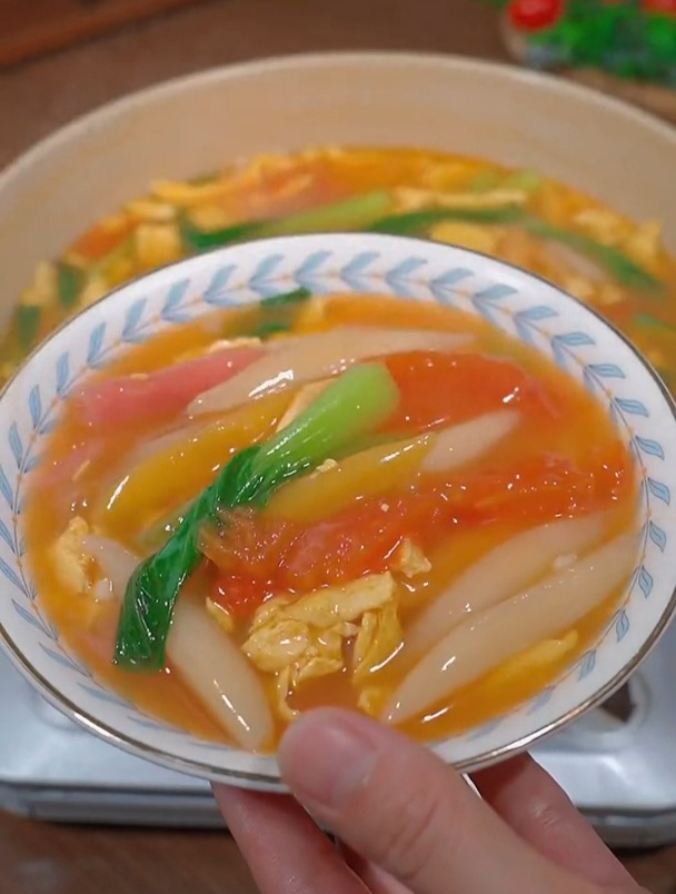 孩子的早餐不知道吃什么,试试这个果蔬疙瘩汤,做法简单
