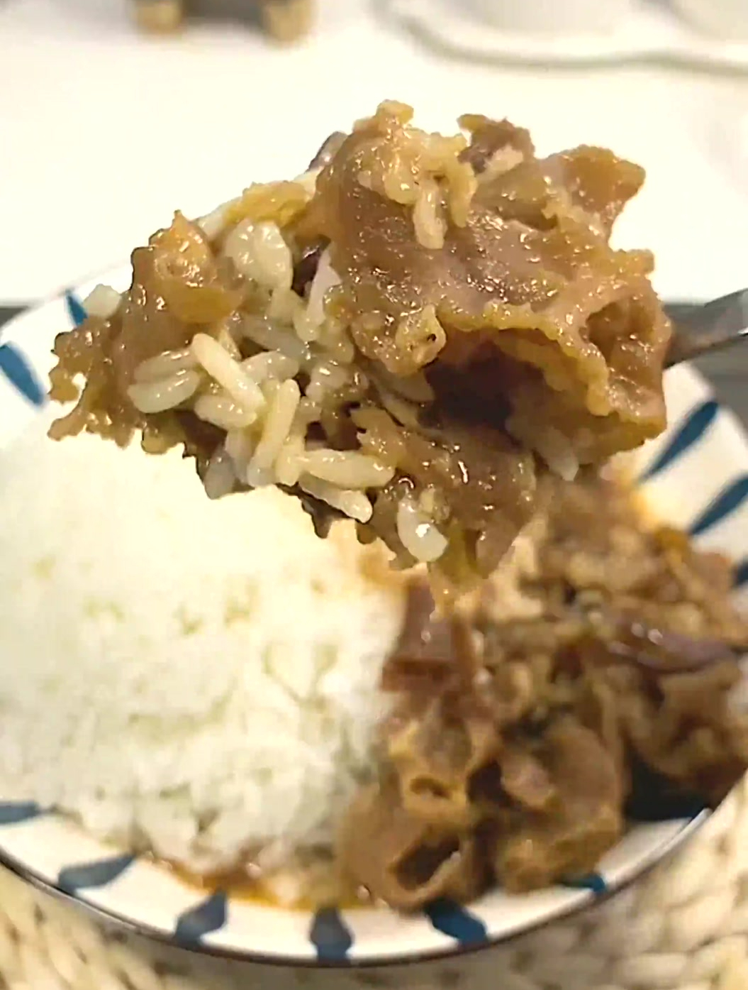 22一份的招牌肥牛饭,今天让你吃到爽