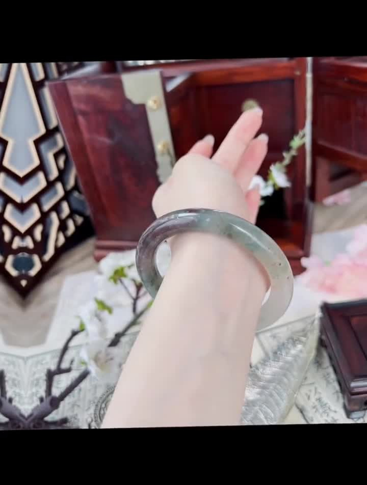 相遇不容易且行且珍惜-灵犀(惜)鸡血玉鸡血玉手镯