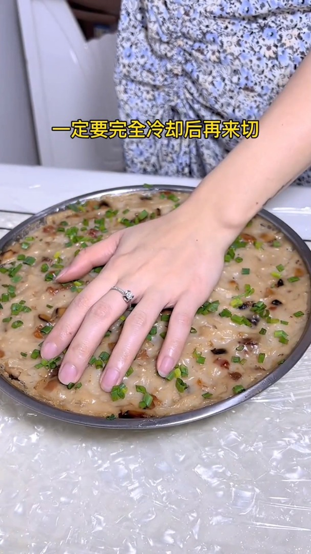 广式萝卜糕最简单的做法,味道软糯香甜,自己做的真材实料
