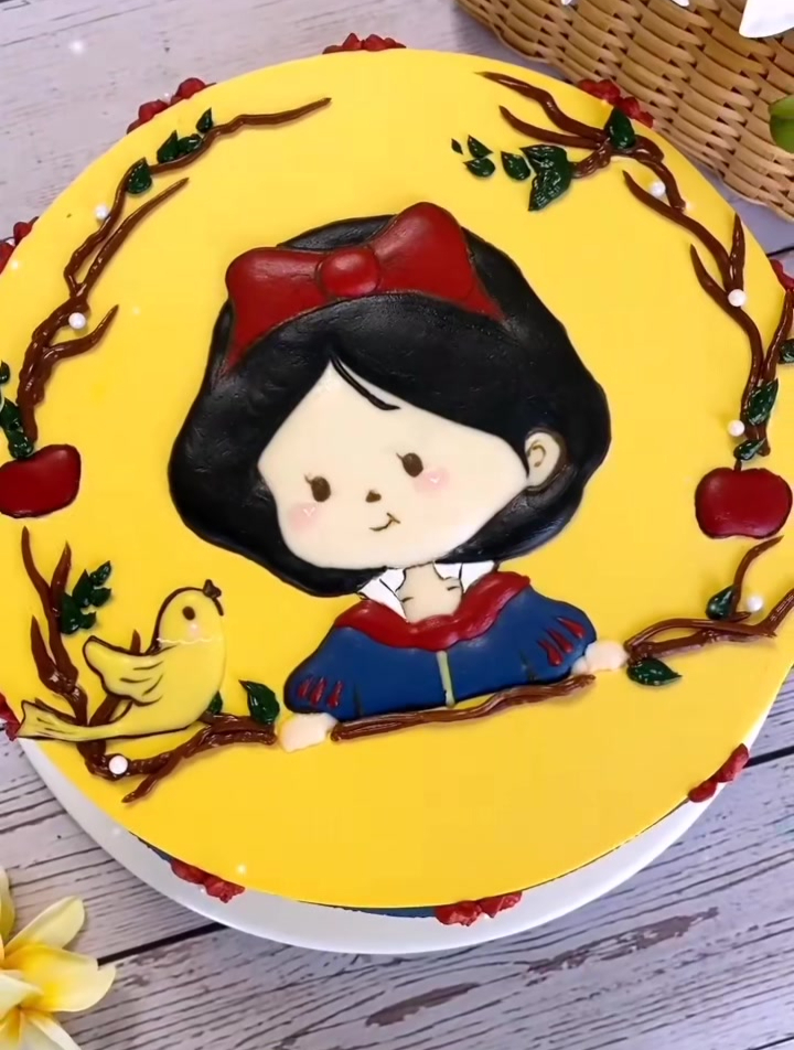 愿你眼里有光心中有爱,白雪公主主题蛋糕