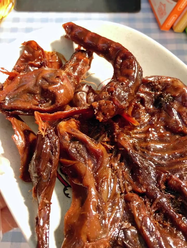 湖南常德正宗酱板鸭,吃一口香香辣辣,好好吃