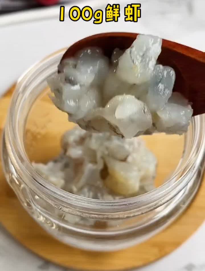 多给宝宝做这个虾滑汤,个头蹭蹭长!